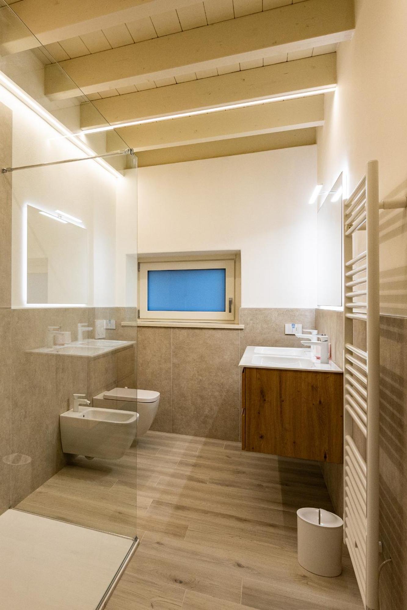 A Garda Dream Luxury Apartments ブッソレンゴ エクステリア 写真